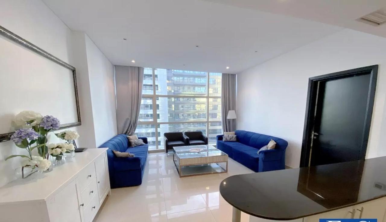 Entire Apartment - Marina - Spacious And Perfect Location 迪拜 外观 照片