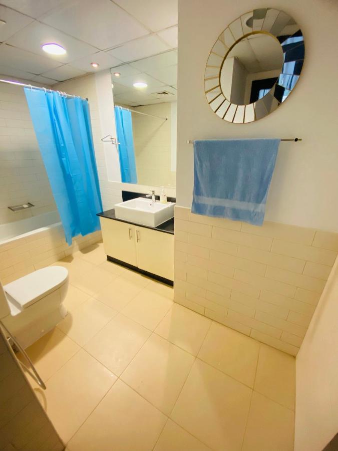 Entire Apartment - Marina - Spacious And Perfect Location 迪拜 外观 照片